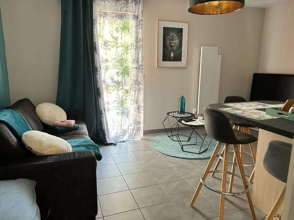 Elegant 45 M2 Lyon 6 + Garage. Idealement Situe Exteriör bild
